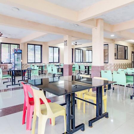 Oyo 48915 Chaitanya Green Park Hotel Vani Exterior photo